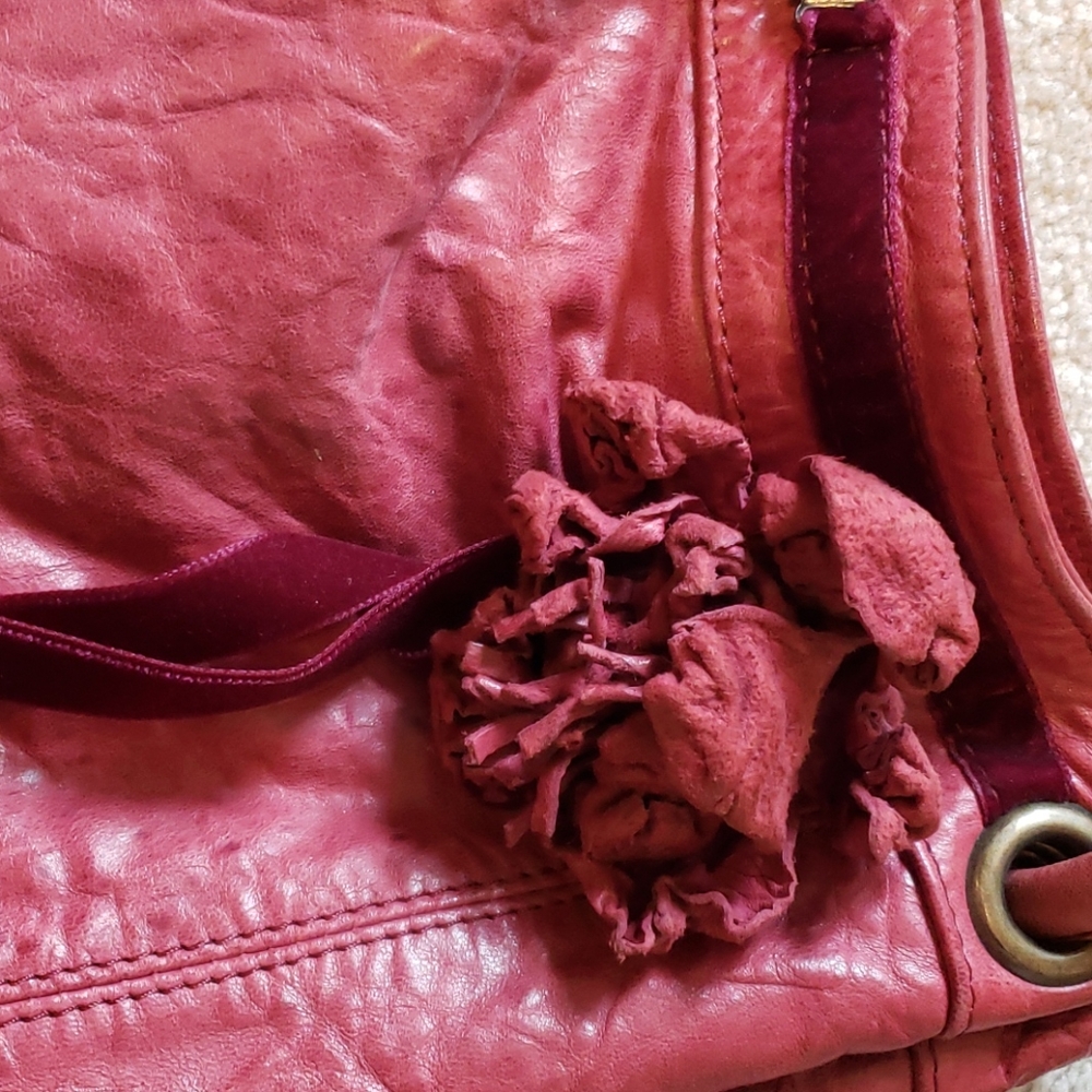 Leather large tote style purse by Caterina Lucchi - Picture 2 of 8
